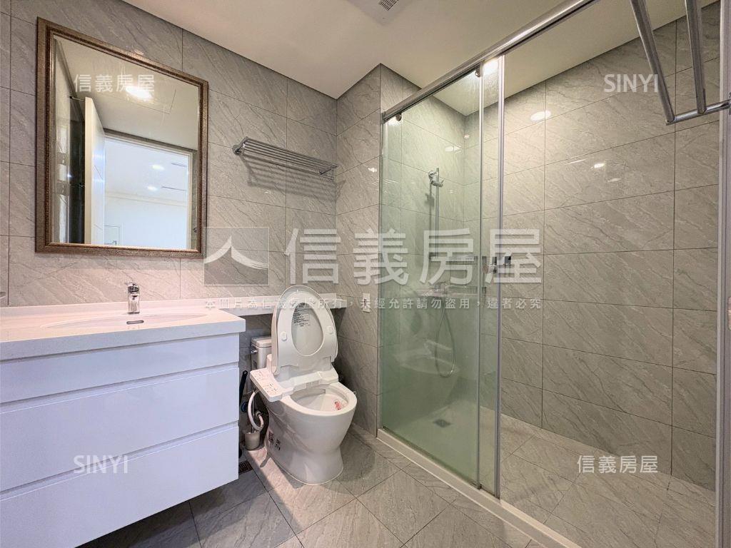 「新」冠德天韻２房車位房屋室內格局與周邊環境