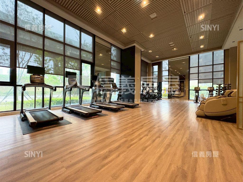 「新」冠德天韻２房車位房屋室內格局與周邊環境