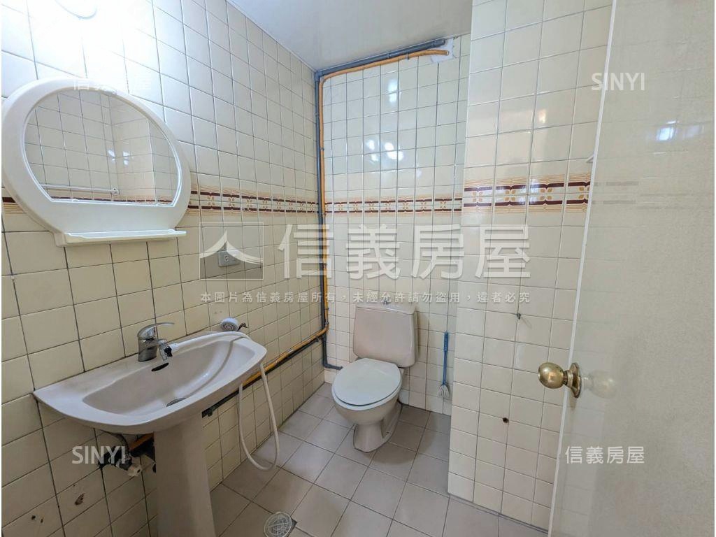 海華面校園～三房兩衛邊間房屋室內格局與周邊環境