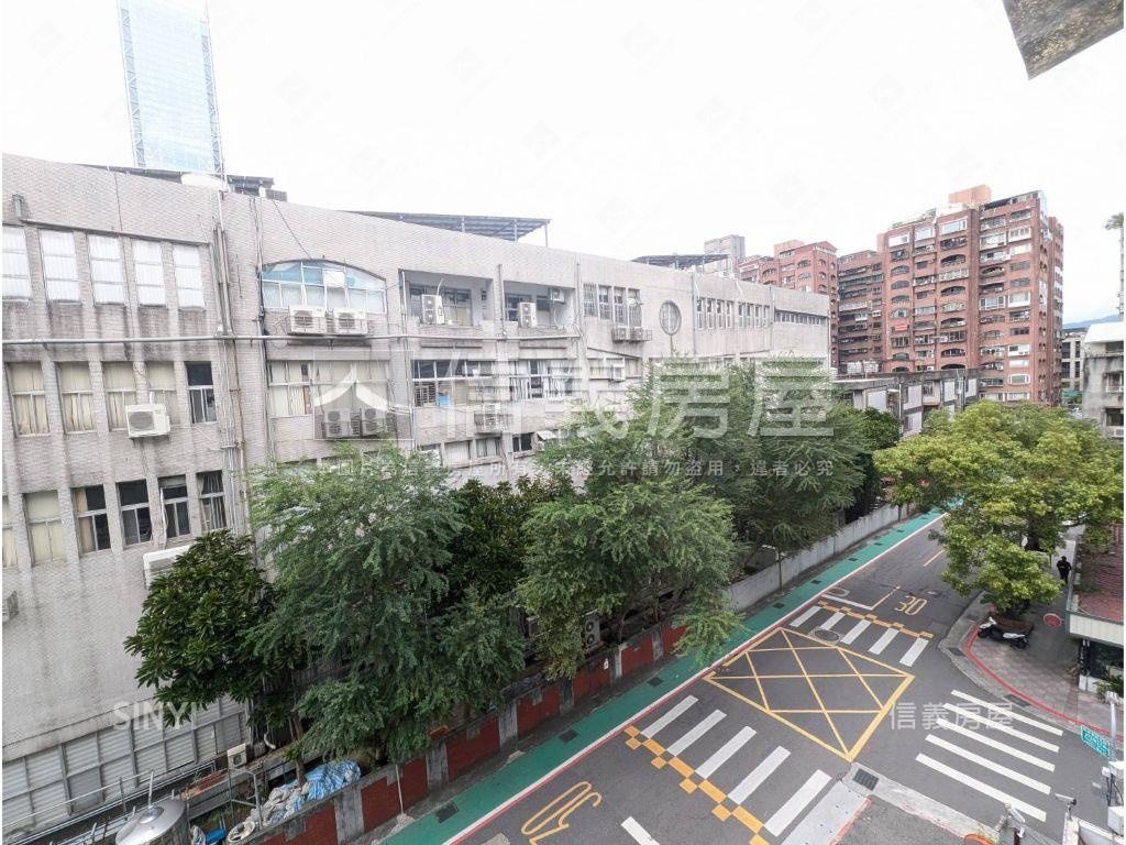 海華面校園～三房兩衛邊間房屋室內格局與周邊環境