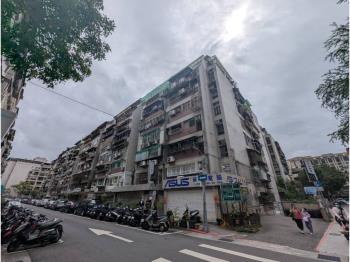 海華面校園～三房兩衛邊間