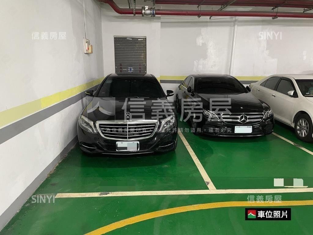 南京西圓環黃金店面房屋室內格局與周邊環境