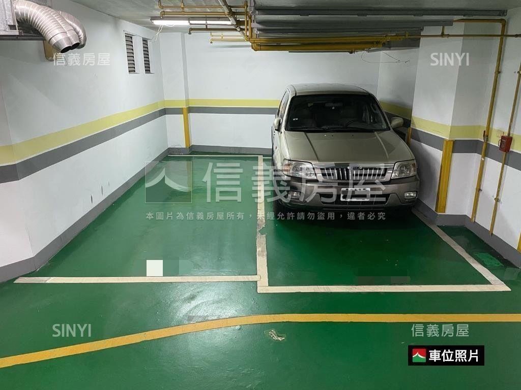 南京西圓環黃金店面房屋室內格局與周邊環境