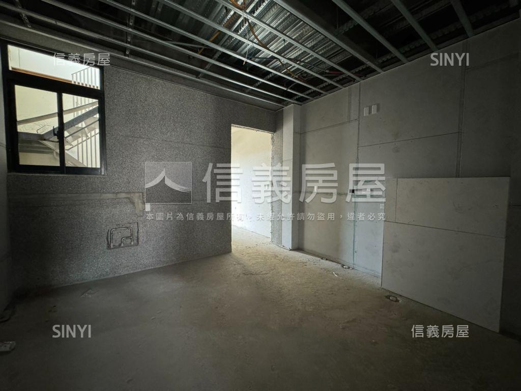 中正商圈大器別墅房屋室內格局與周邊環境