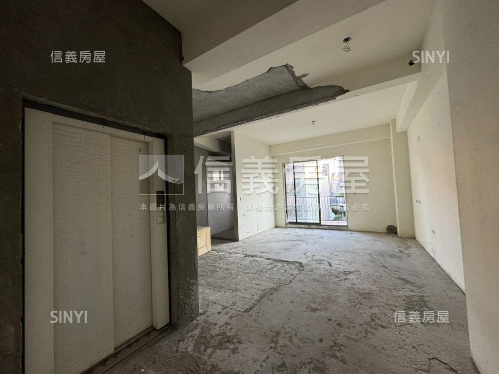 中正商圈大器別墅房屋室內格局與周邊環境