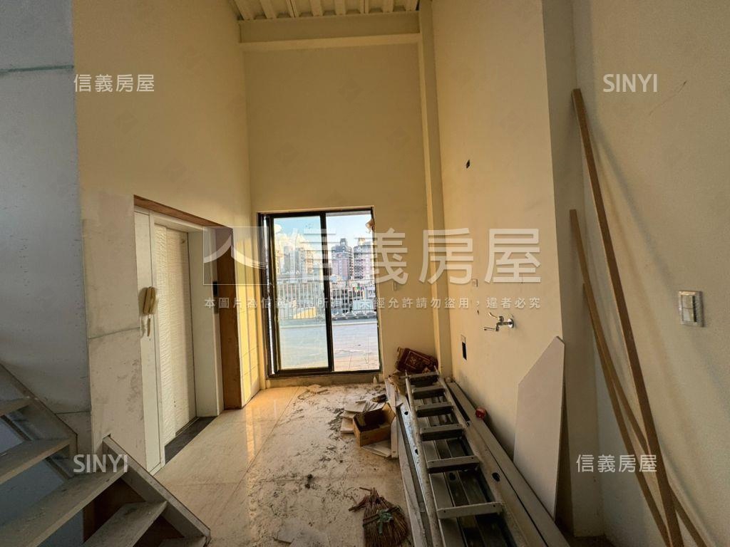 中正商圈大器別墅房屋室內格局與周邊環境