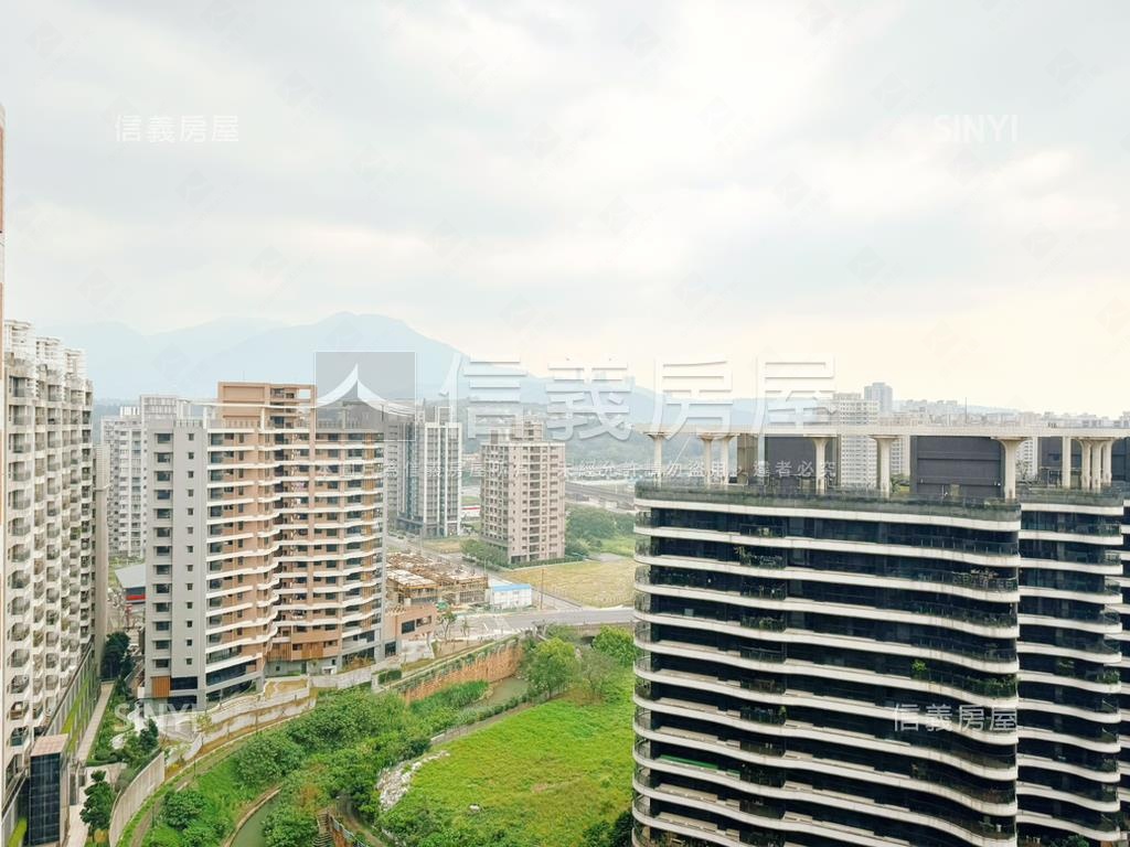 鴻豐青明亮美景兩房車位房屋室內格局與周邊環境