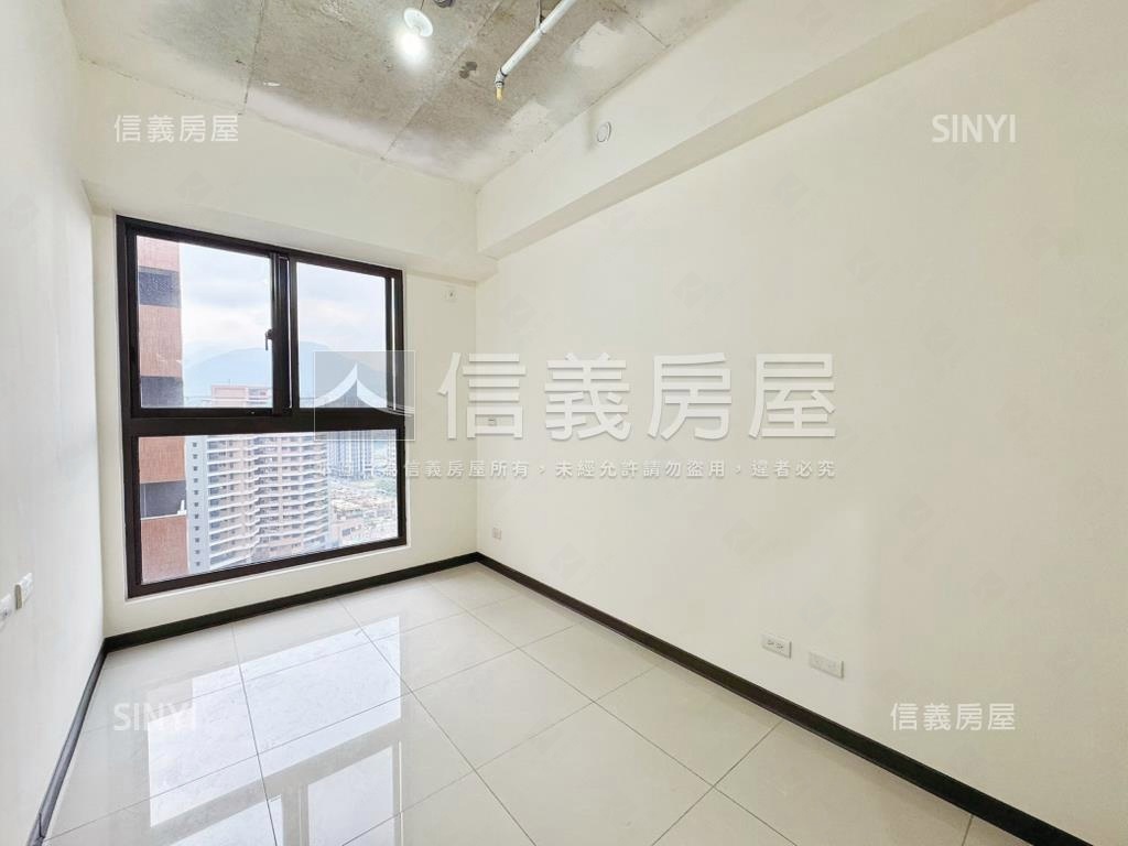 鴻豐青明亮美景兩房車位房屋室內格局與周邊環境