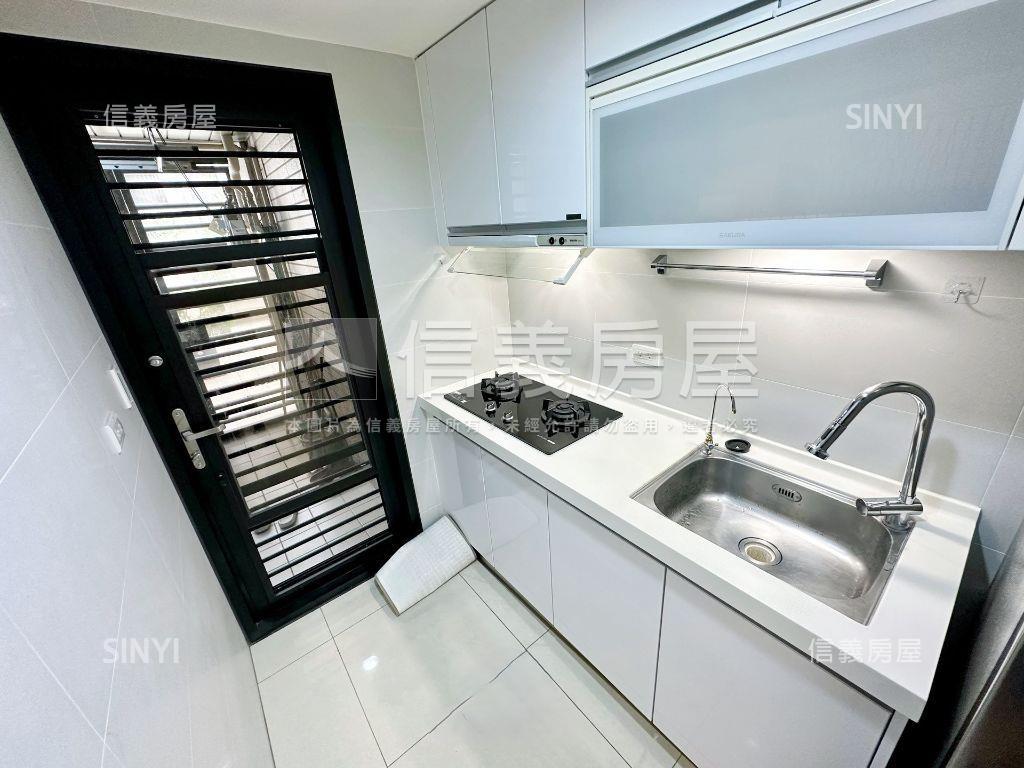 我有送露台！只給你臻愛房屋室內格局與周邊環境