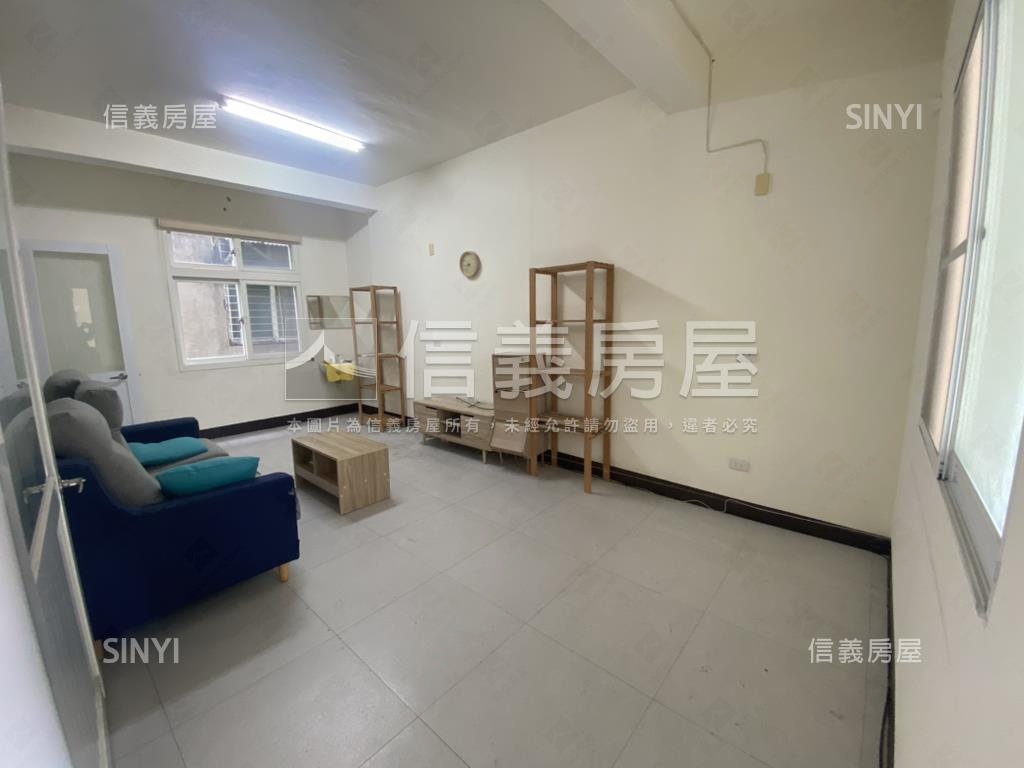 東區東興路金店面房屋室內格局與周邊環境