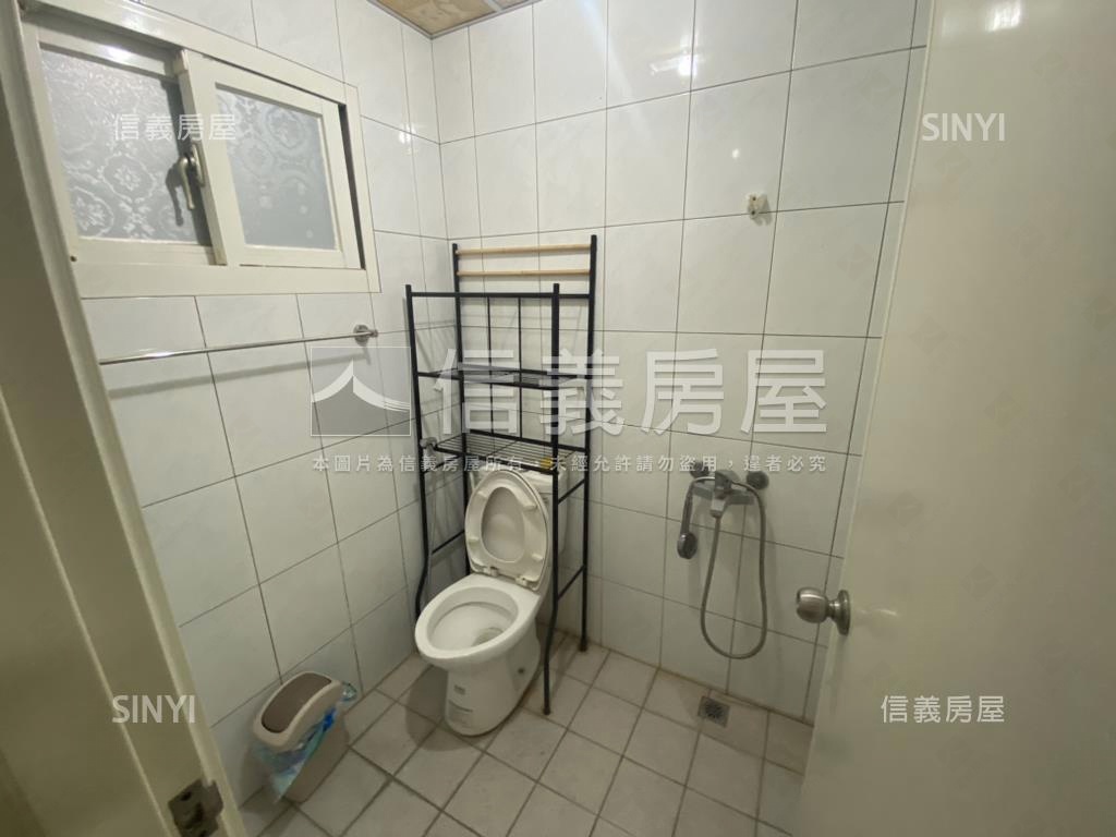 東區東興路金店面房屋室內格局與周邊環境