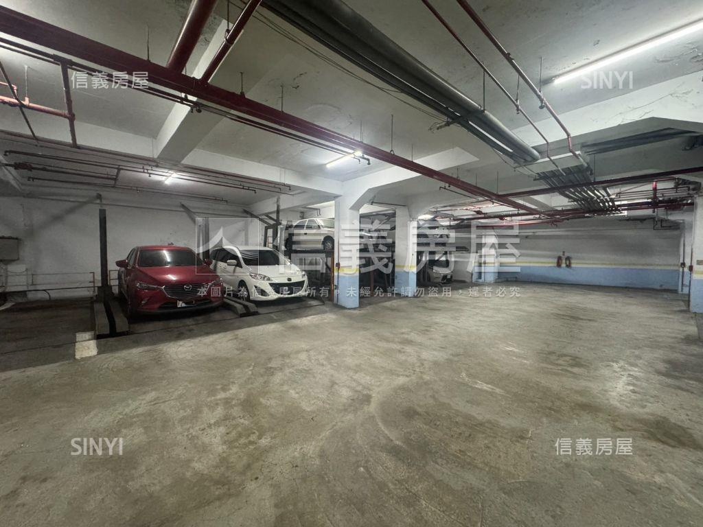 西雲路８８巷車位房屋室內格局與周邊環境