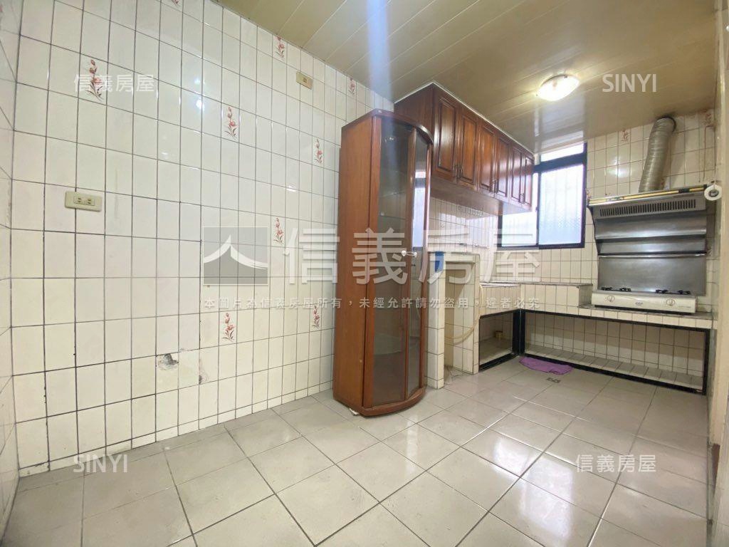 建安一樓＋地下室房屋室內格局與周邊環境