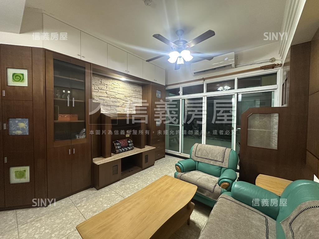 近文山綠景三房平車房屋室內格局與周邊環境