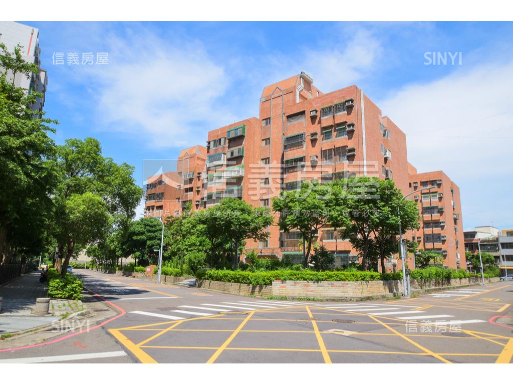 ｛專任｝空三Ｄ區三房房屋室內格局與周邊環境