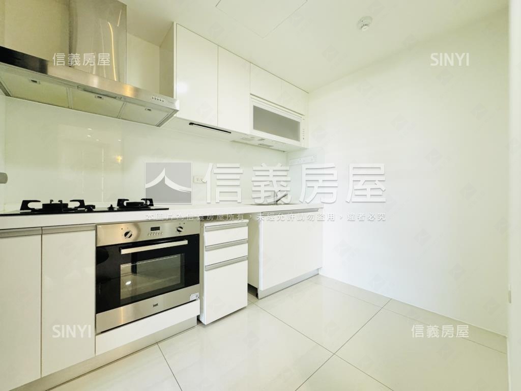 長虹Ｐａｒｋ質感美兩房房屋室內格局與周邊環境