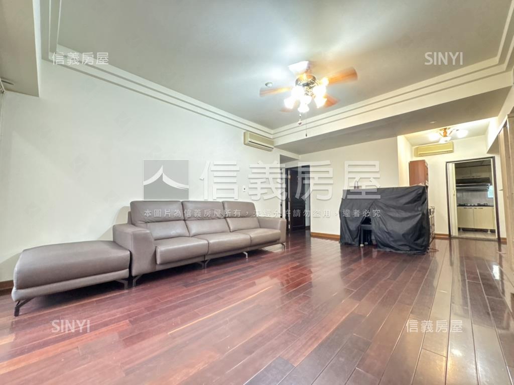 風車的故鄉四房車位房屋室內格局與周邊環境