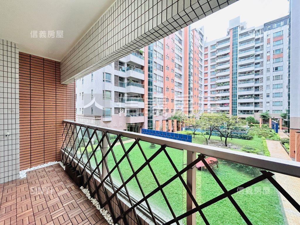 風車的故鄉四房車位房屋室內格局與周邊環境