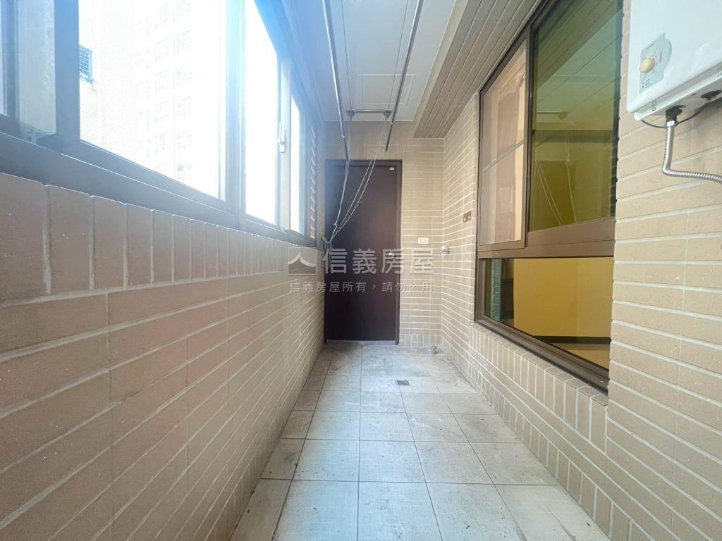 買代尋房屋室內格局與周邊環境
