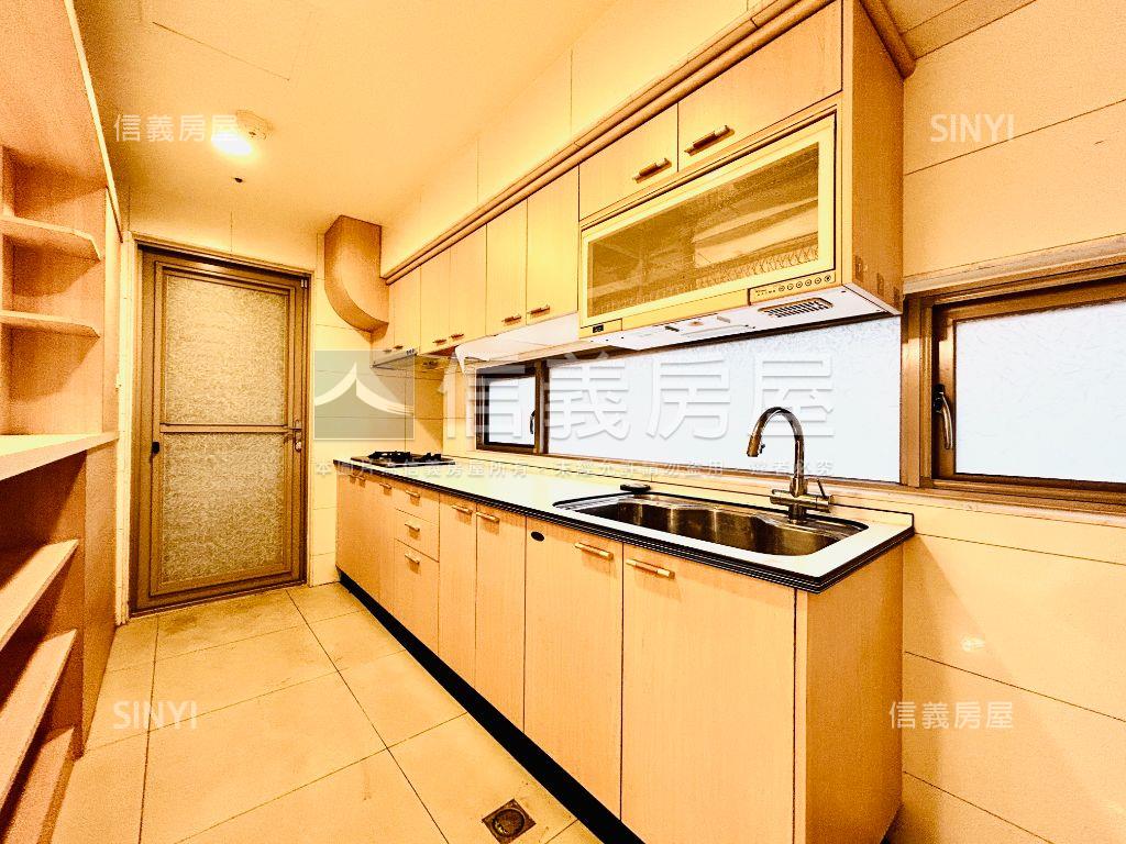 財政局標售—梵帝崗４７房屋室內格局與周邊環境