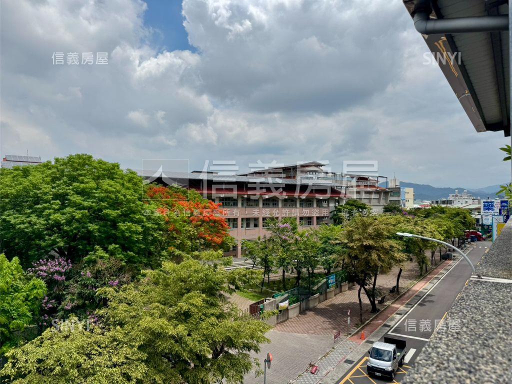 立新國中對面震後店墅房屋室內格局與周邊環境