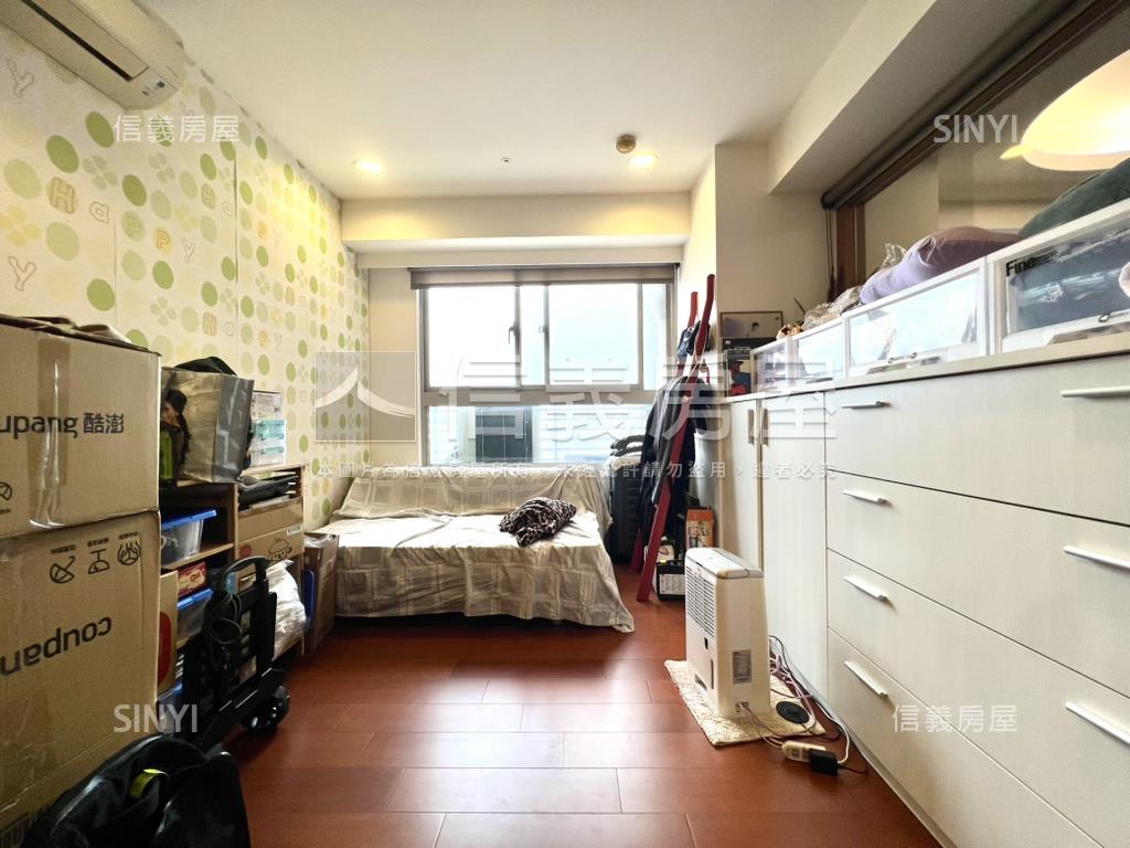 捷運水悅景觀２房車位房屋室內格局與周邊環境