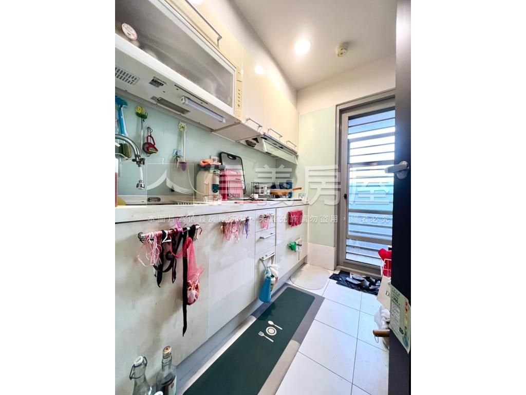 捷運水悅景觀２房車位房屋室內格局與周邊環境