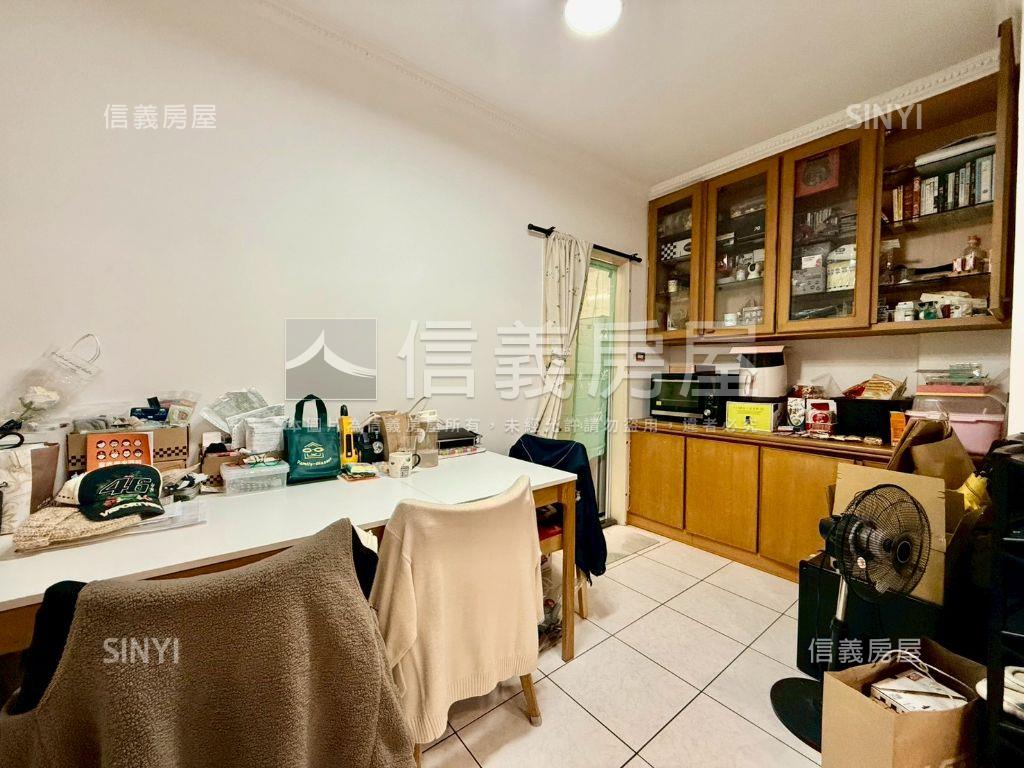 國揚大地美屋３房車位房屋室內格局與周邊環境