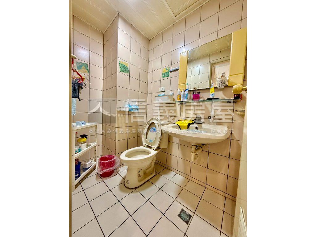 國揚大地美屋３房車位房屋室內格局與周邊環境