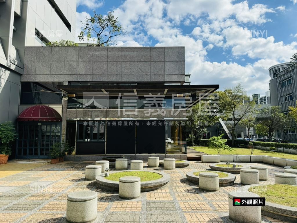 約克國際邊間店面房屋室內格局與周邊環境