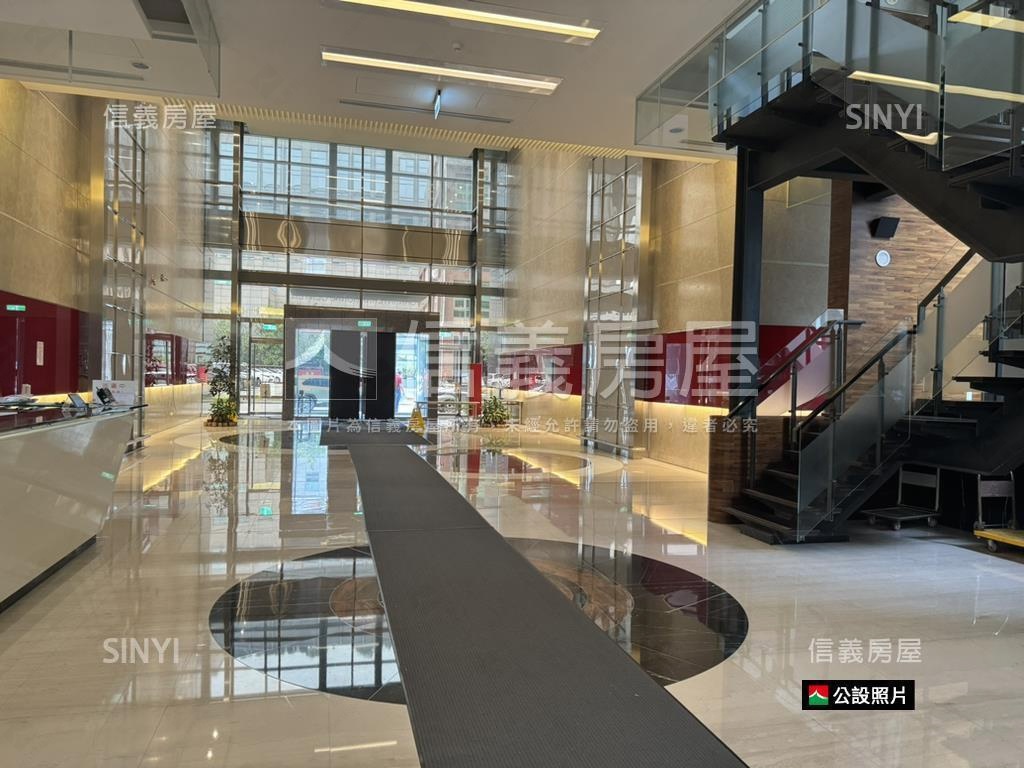 約克國際邊間店面房屋室內格局與周邊環境