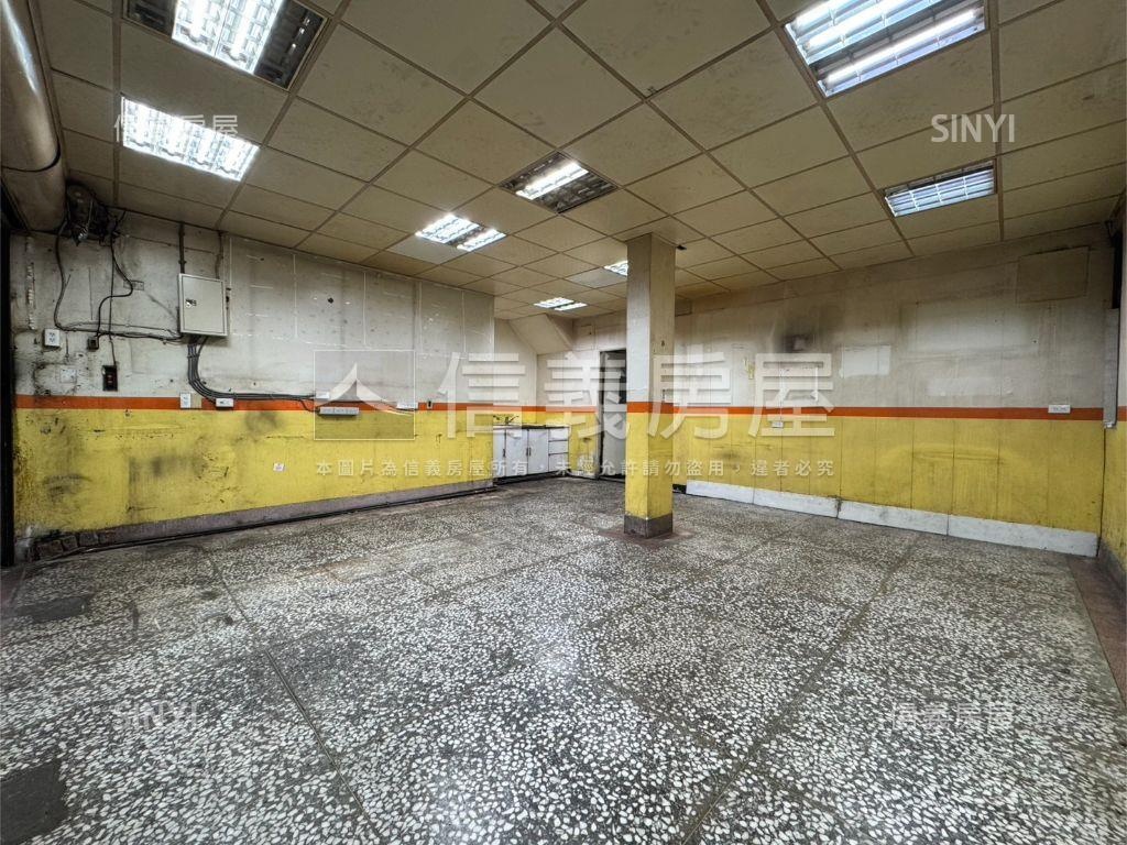 邊間一樓金店面房屋室內格局與周邊環境