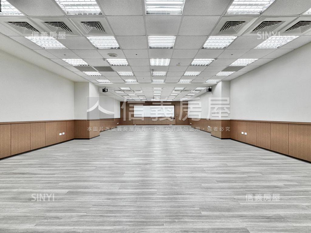 農十六黃金商辦－市政總裁房屋室內格局與周邊環境