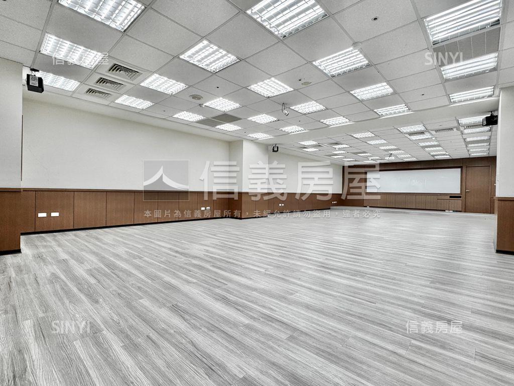 農十六黃金商辦－市政總裁房屋室內格局與周邊環境