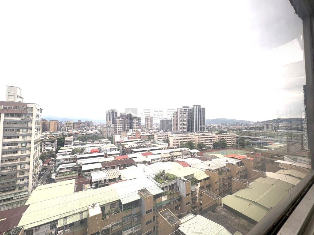現代星洲房屋室內格局與周邊環境