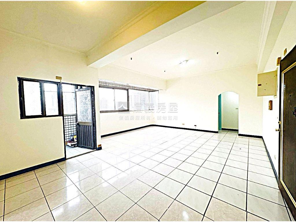 現代星洲房屋室內格局與周邊環境