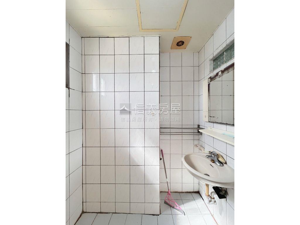 星洲成家｜舒適３房車位房屋室內格局與周邊環境