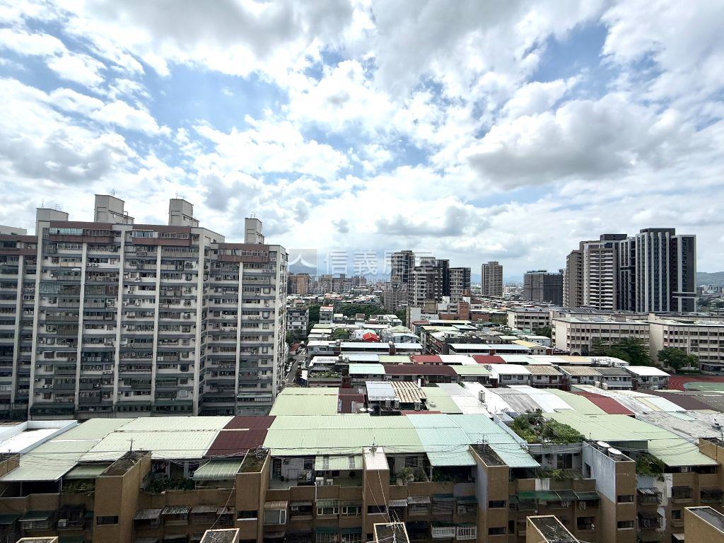 星洲成家｜舒適３房車位房屋室內格局與周邊環境