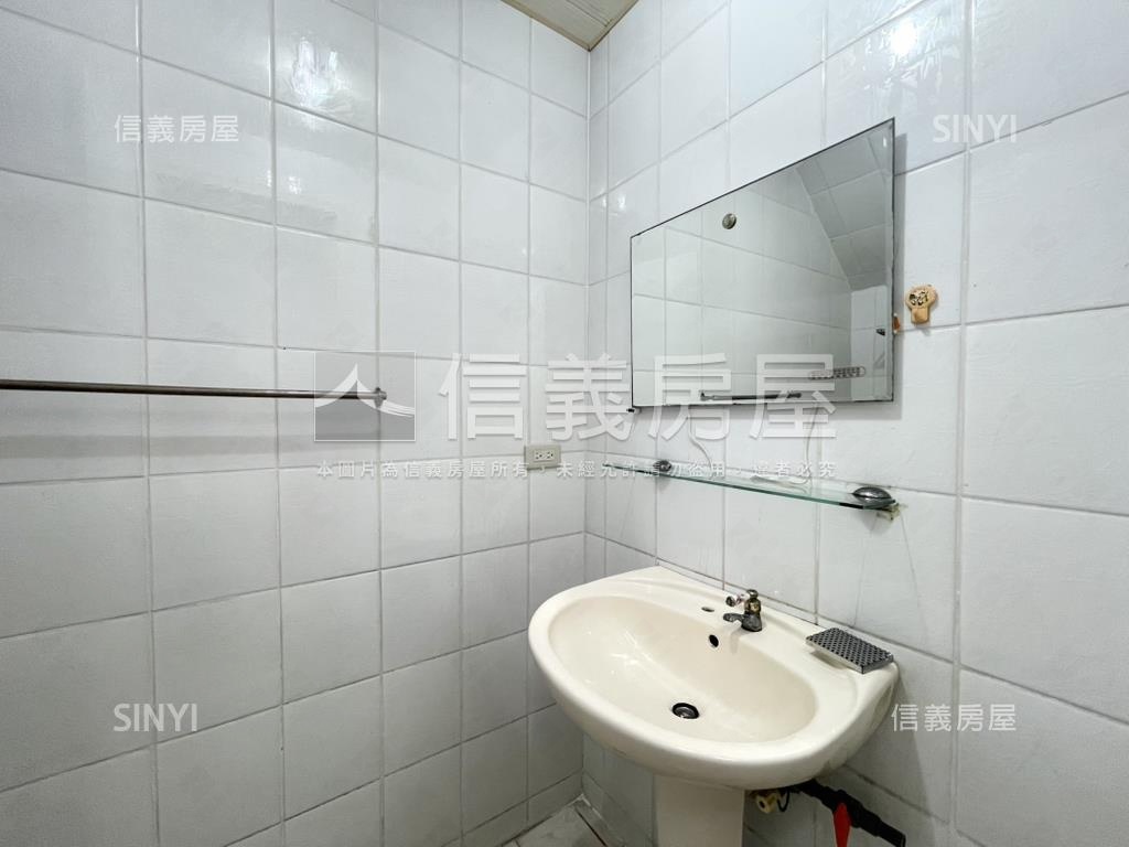 崇信街店面三房平車房屋室內格局與周邊環境