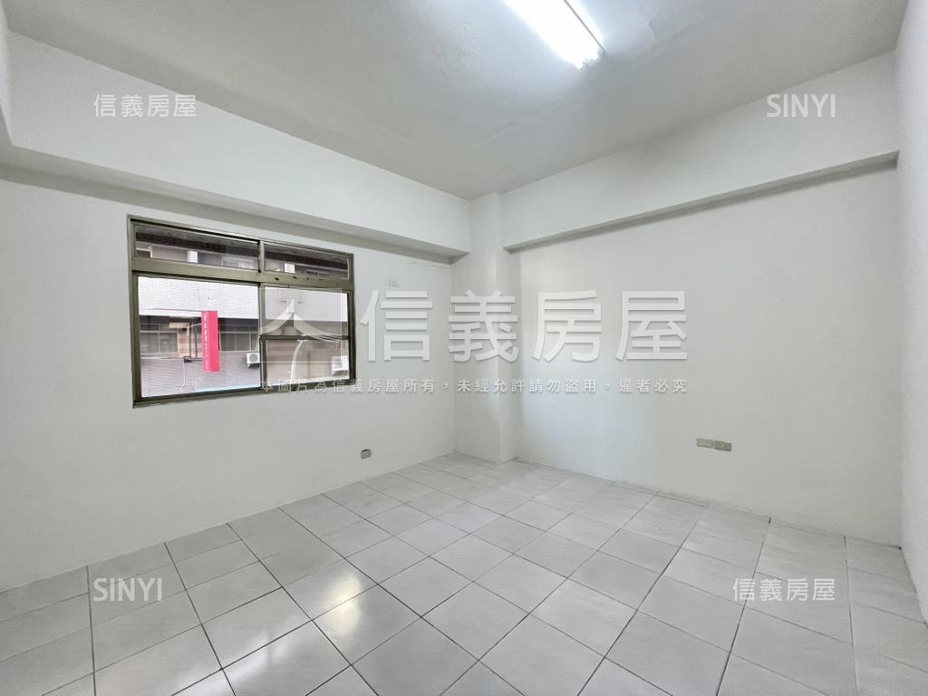崇信街店面三房平車房屋室內格局與周邊環境
