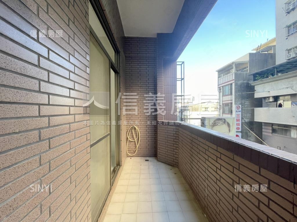 崇信街店面三房平車房屋室內格局與周邊環境