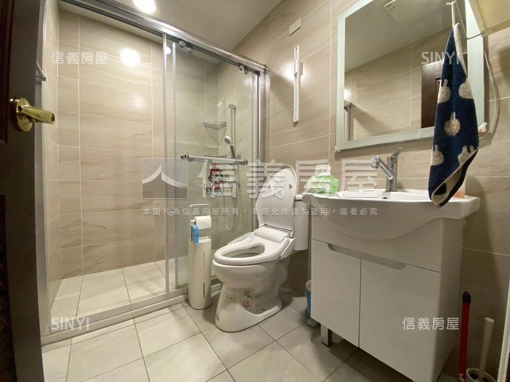 鴻觀十力公園坡平大車位房屋室內格局與周邊環境