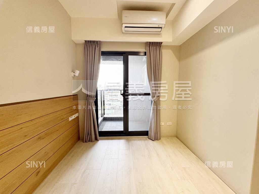 鼎山輕軌高樓美兩房車位房屋室內格局與周邊環境