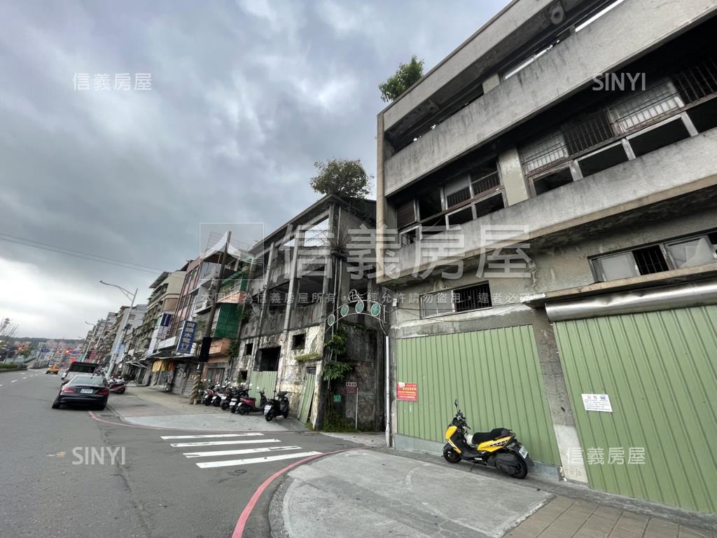 基隆火車站附近稀有小土地房屋室內格局與周邊環境