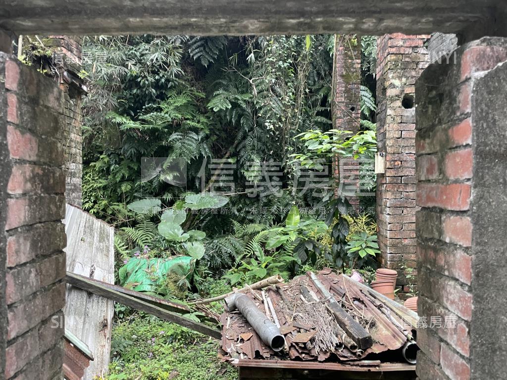 基隆火車站附近稀有小土地房屋室內格局與周邊環境