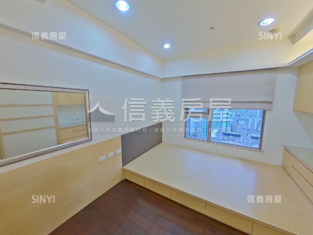 力麒樓中樓帝王美景雙車位房屋室內格局與周邊環境