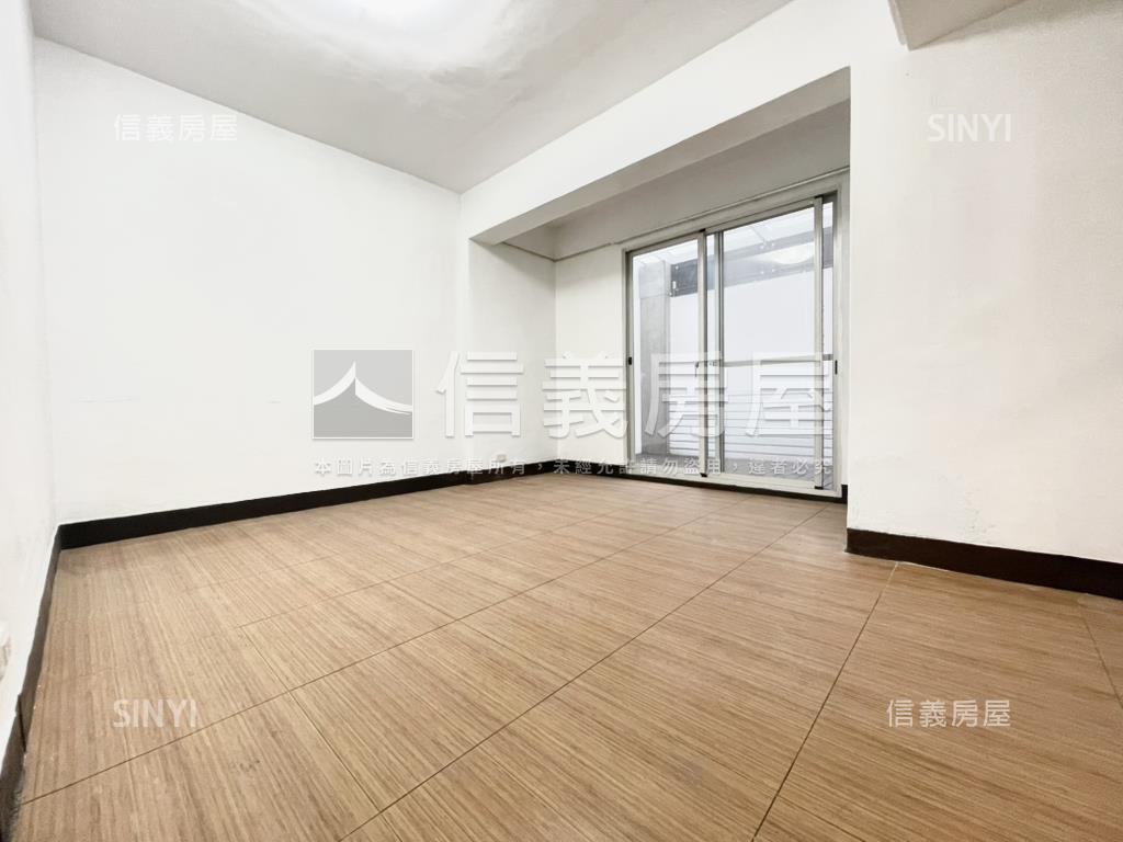 捷運小巨蛋住辦面寬大空間房屋室內格局與周邊環境