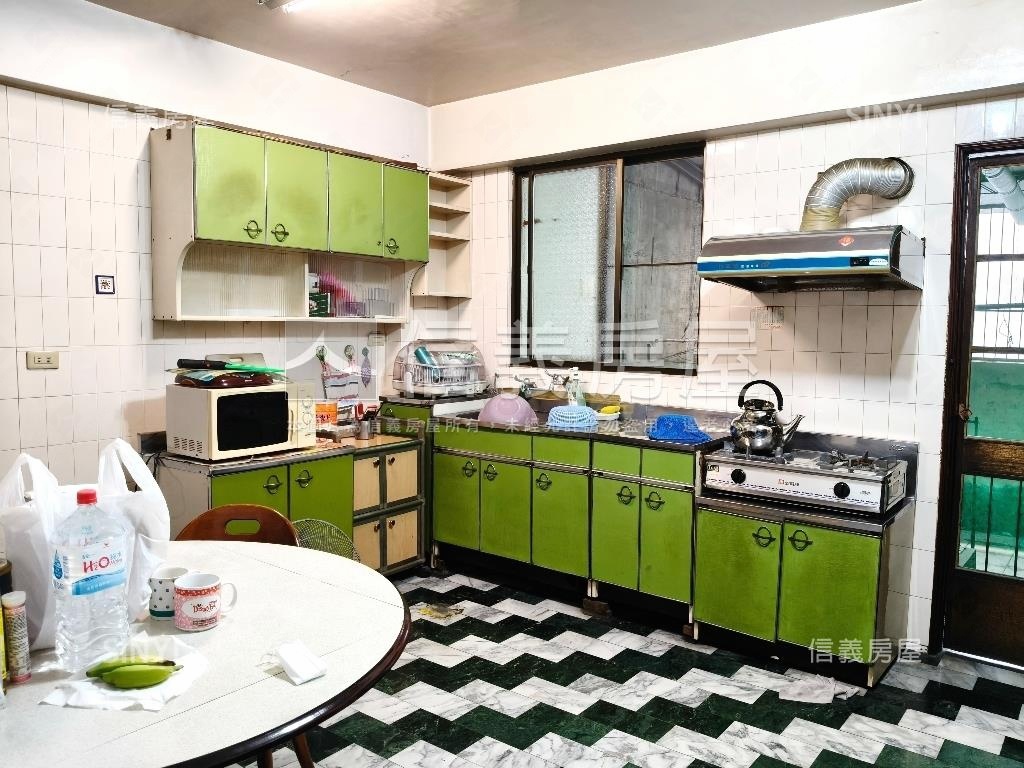 【永康】稀有住店透天房屋室內格局與周邊環境