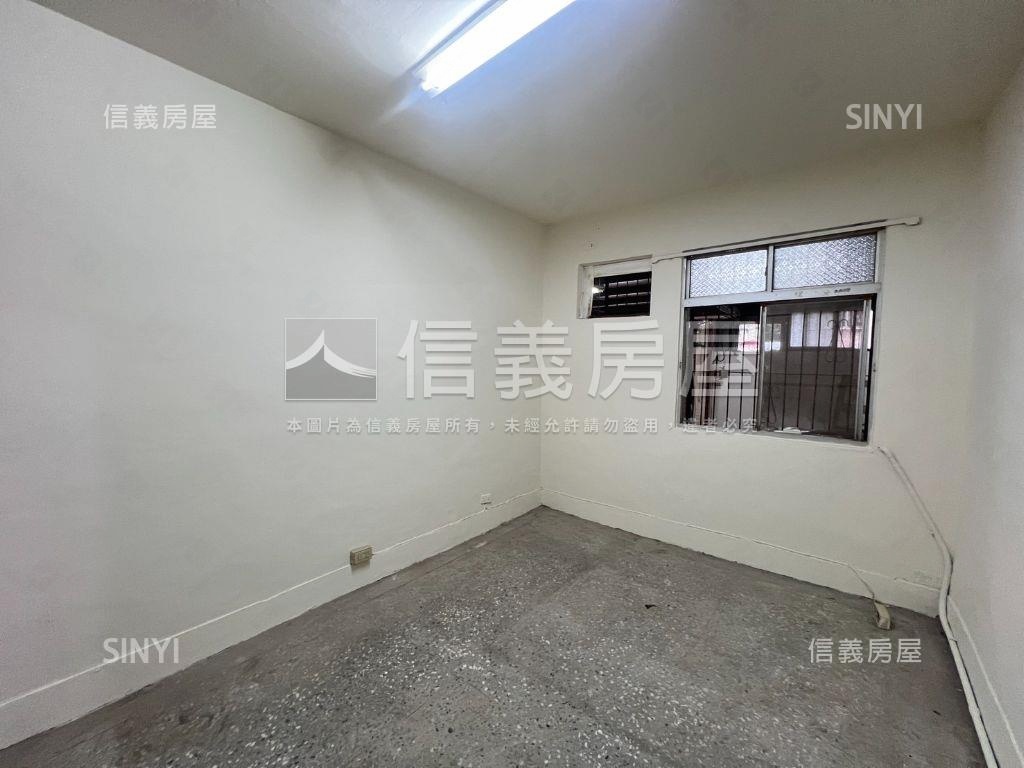 ✿中興路１００巷大一樓✿房屋室內格局與周邊環境