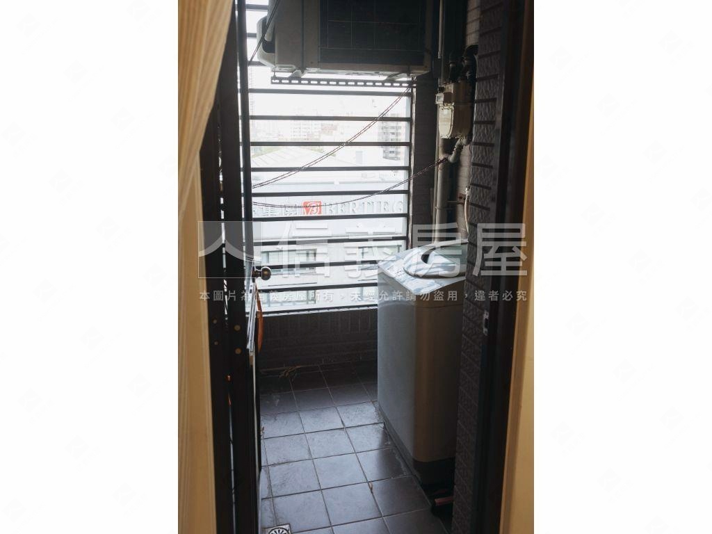 首購捷運宅附車位房屋室內格局與周邊環境